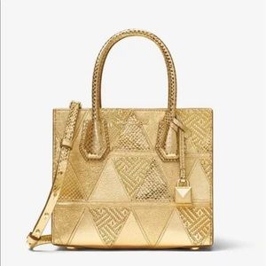 ✨NWT Michael Kors Studio Mercer Medium Messenger Crossbody Metallic Gold Purse✨